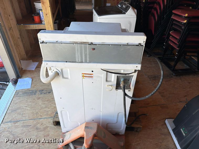 image for item FU1164 Speed Queen AWN432SP113TW04 washer