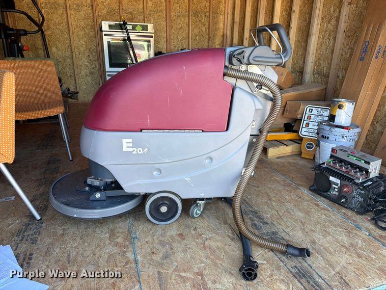 image for item FU1168 Minuteman E20BDQP floor scrubber
