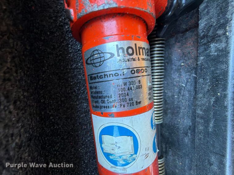 image for item FU1171 2002 Holman HMC8U hydraulic cable cutter