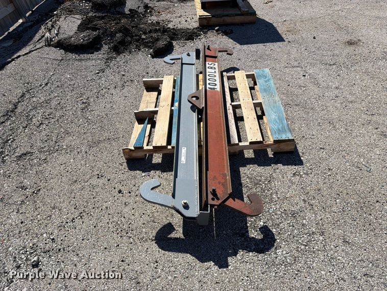 image for item FU1172 (2) lifting spreader beams