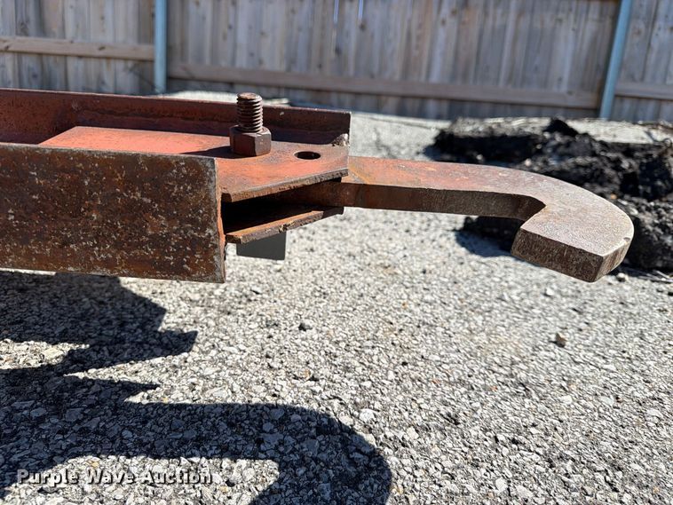 image for item FU1172 (2) lifting spreader beams