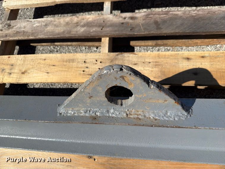image for item FU1172 (2) lifting spreader beams