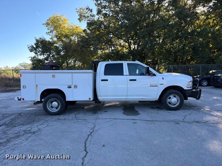 image for item FU4745 2015 RAM 3500 Crew Cab pickup truck