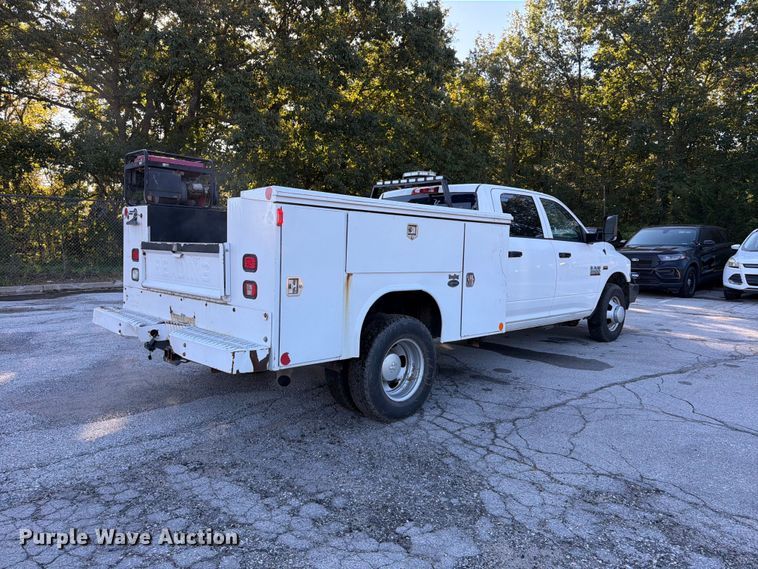 image for item FU4745 2015 RAM 3500 Crew Cab pickup truck