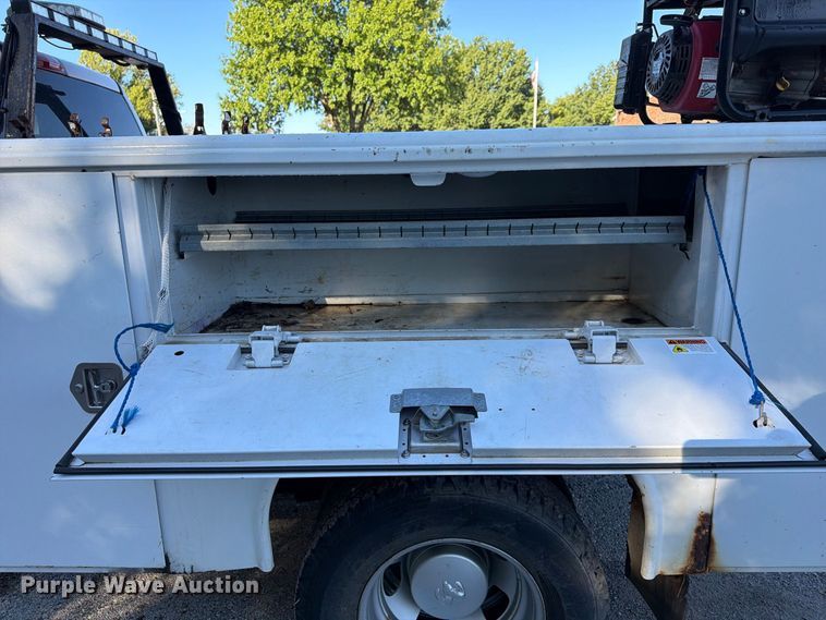 image for item FU4745 2015 RAM 3500 Crew Cab pickup truck