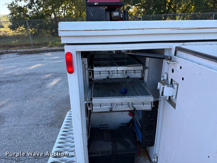 image for item FU4745 2015 RAM 3500 Crew Cab pickup truck