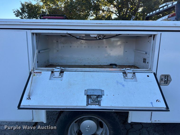 image for item FU4745 2015 RAM 3500 Crew Cab pickup truck