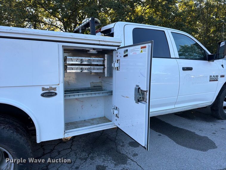 image for item FU4745 2015 RAM 3500 Crew Cab pickup truck
