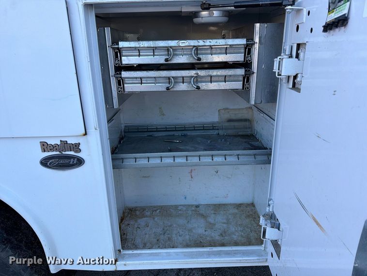 image for item FU4745 2015 RAM 3500 Crew Cab pickup truck