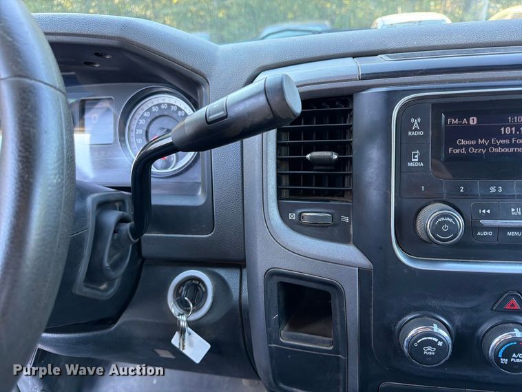 image for item FU4745 2015 RAM 3500 Crew Cab pickup truck