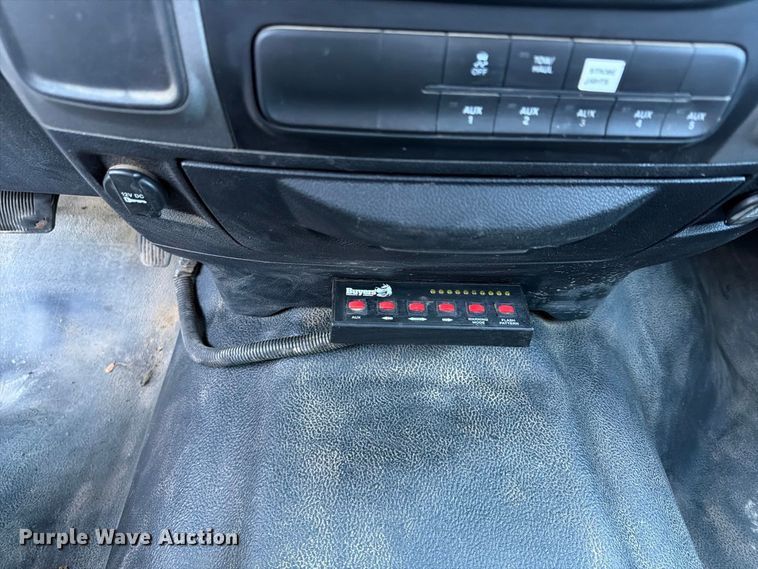 image for item FU4745 2015 RAM 3500 Crew Cab pickup truck
