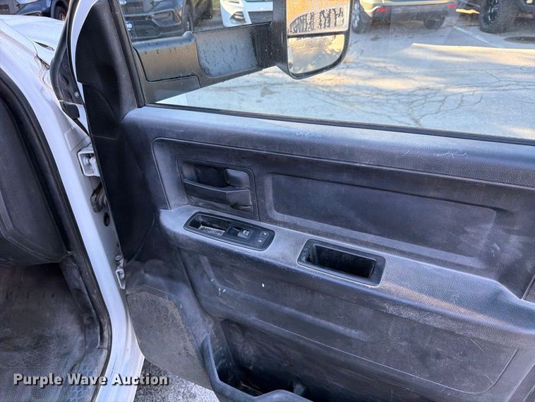 image for item FU4745 2015 RAM 3500 Crew Cab pickup truck