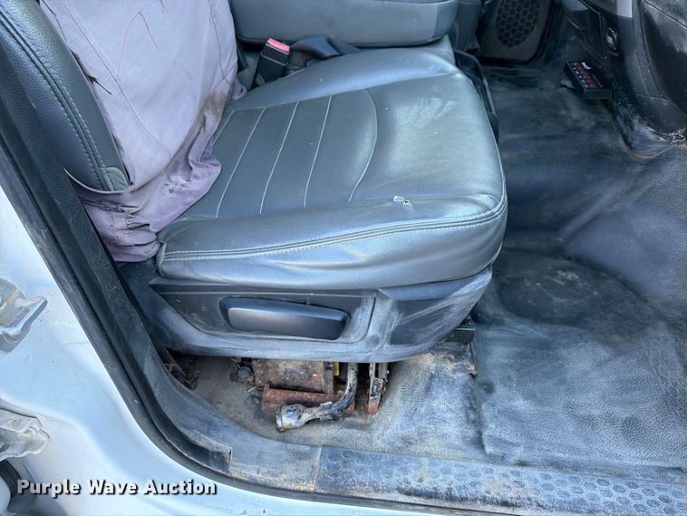 image for item FU4745 2015 RAM 3500 Crew Cab pickup truck