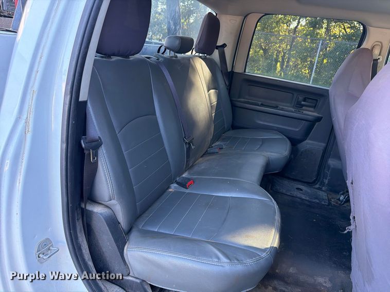 image for item FU4745 2015 RAM 3500 Crew Cab pickup truck