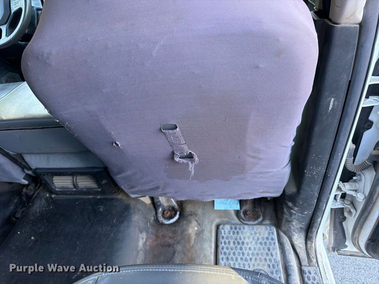 image for item FU4745 2015 RAM 3500 Crew Cab pickup truck