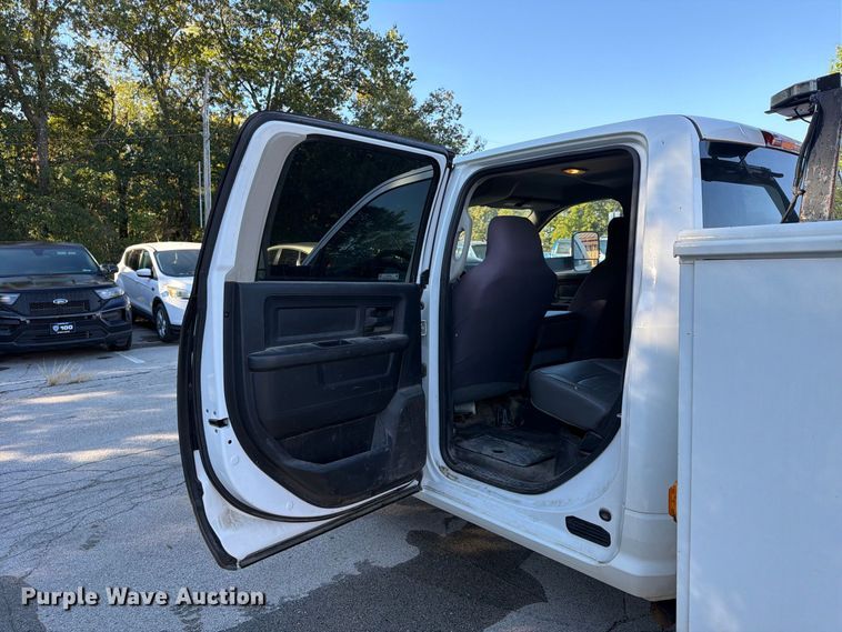 image for item FU4745 2015 RAM 3500 Crew Cab pickup truck