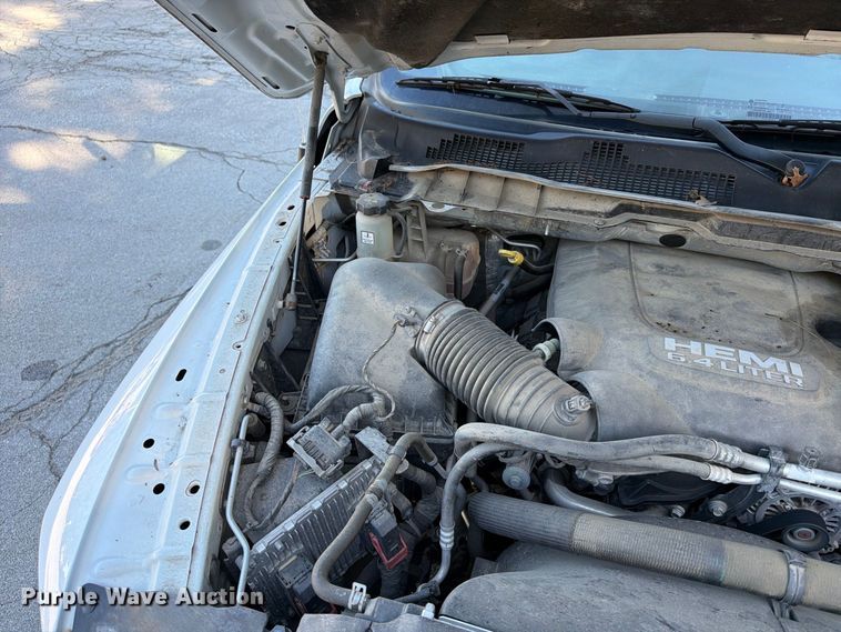 image for item FU4745 2015 RAM 3500 Crew Cab pickup truck