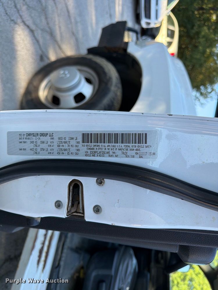 image for item FU4745 2015 RAM 3500 Crew Cab pickup truck