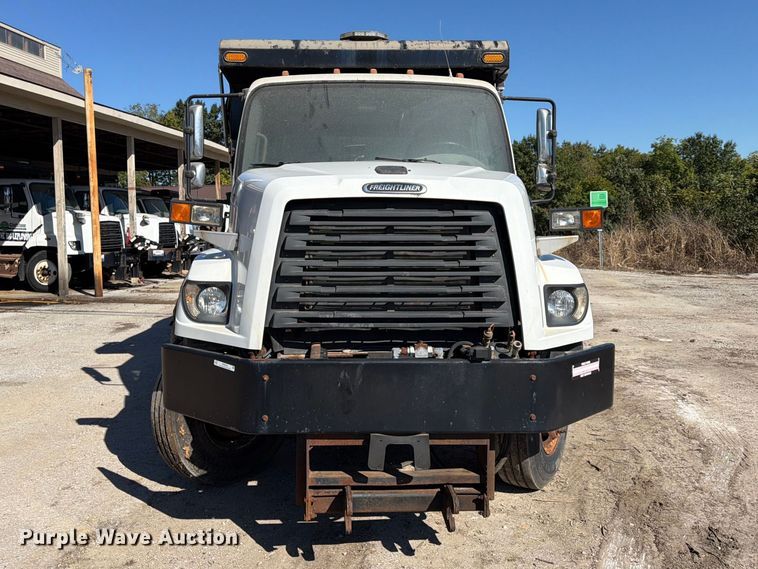image for item FU4746 2014 Freightliner 108SD dump truck