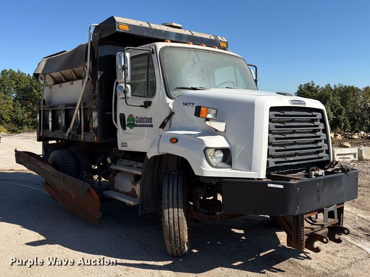 image for item FU4746 2014 Freightliner 108SD dump truck