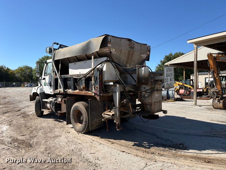 image for item FU4746 2014 Freightliner 108SD dump truck