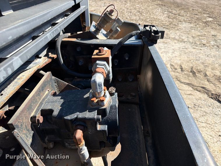 image for item FU4746 2014 Freightliner 108SD dump truck