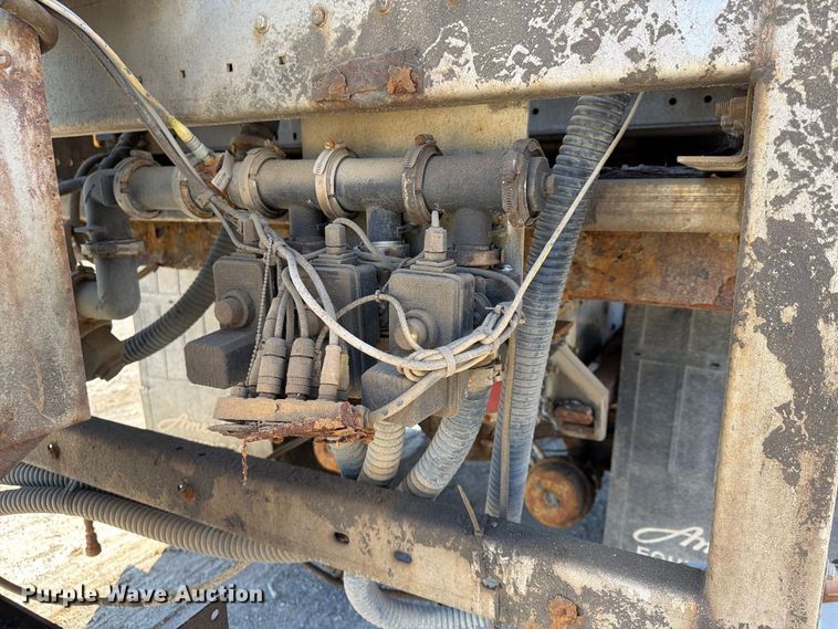 image for item FU4746 2014 Freightliner 108SD dump truck