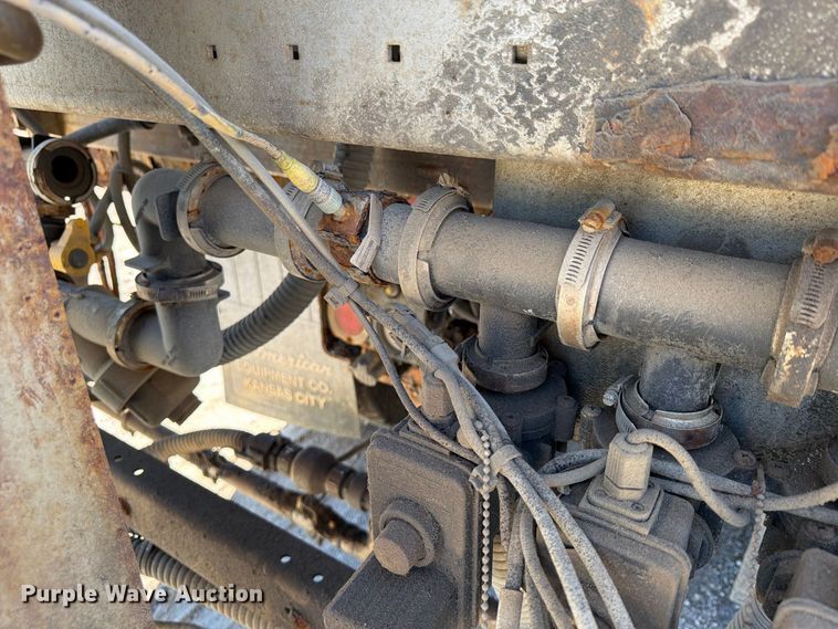 image for item FU4746 2014 Freightliner 108SD dump truck