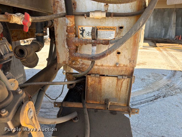 image for item FU4746 2014 Freightliner 108SD dump truck