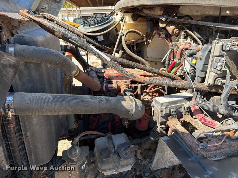 image for item FU4746 2014 Freightliner 108SD dump truck