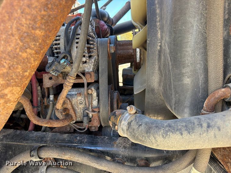 image for item FU4746 2014 Freightliner 108SD dump truck