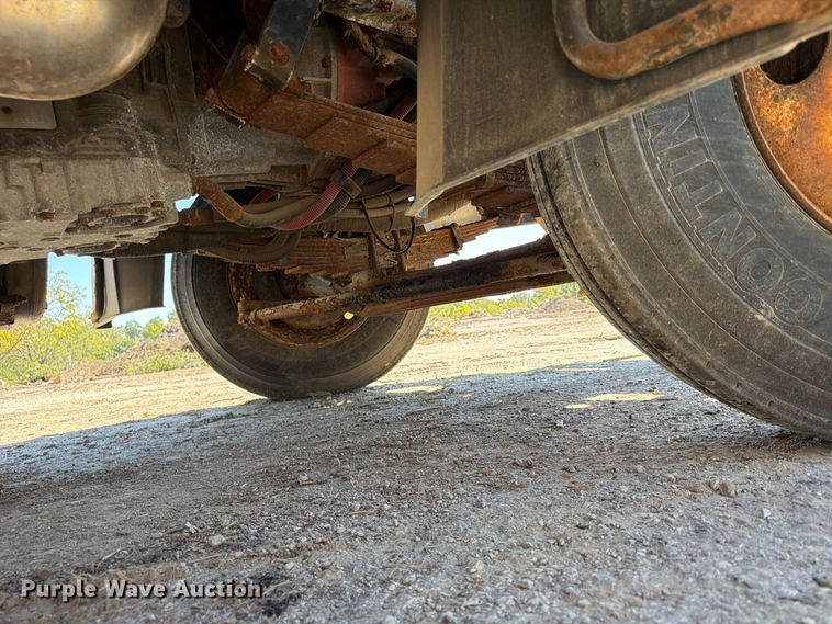 image for item FU4746 2014 Freightliner 108SD dump truck