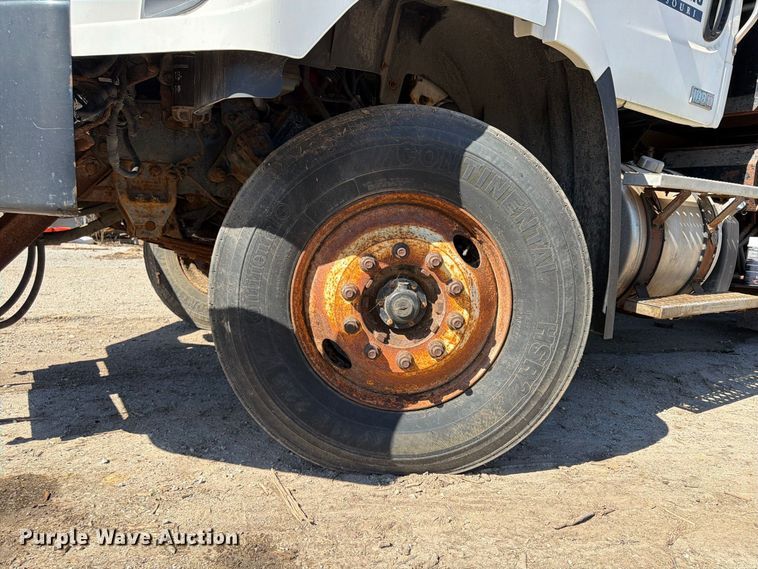 image for item FU4746 2014 Freightliner 108SD dump truck
