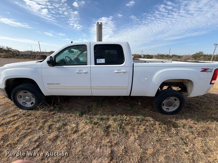image for item DK6604 2014 GMC Sierra 2500HD Crew Cab pickup truck