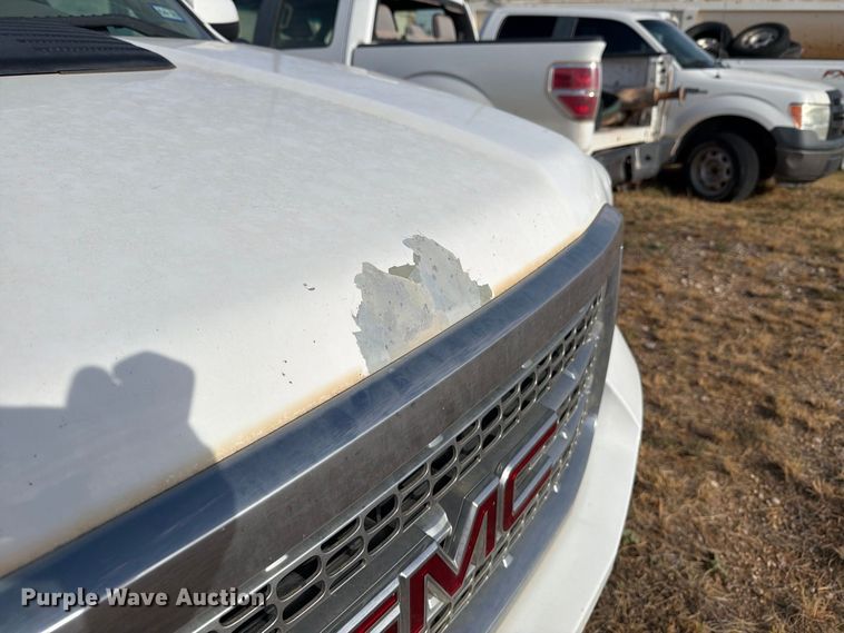 image for item DK6604 2014 GMC Sierra 2500HD Crew Cab pickup truck