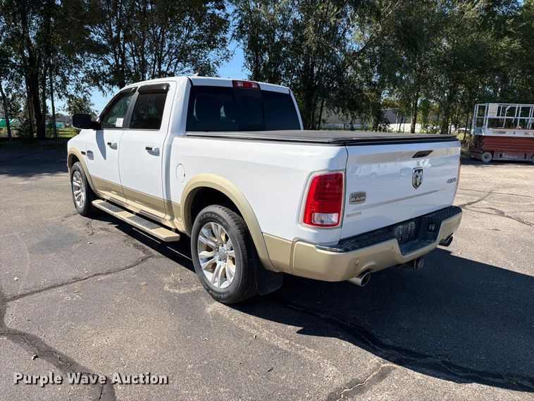 image for item DO5953 2016 RAM 1500 Crew Cab pickup truck
