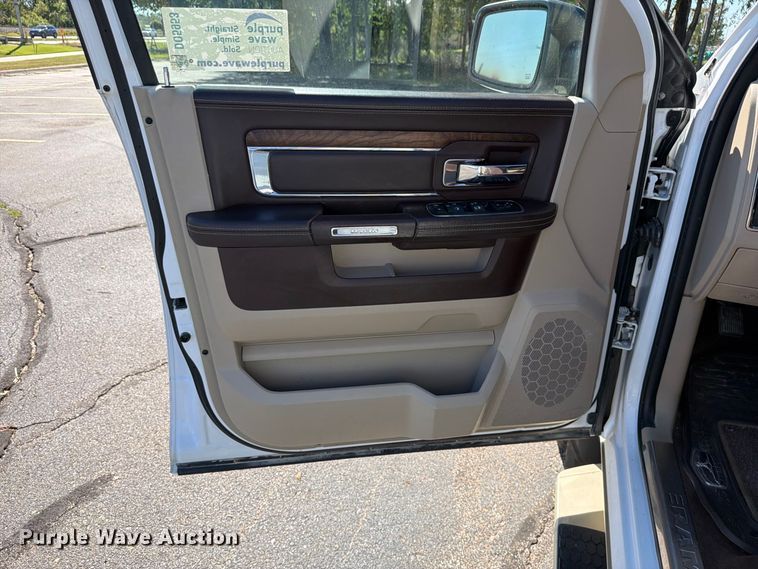 image for item DO5953 2016 RAM 1500 Crew Cab pickup truck