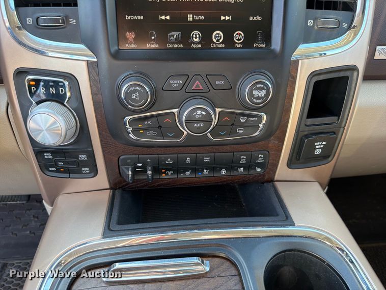 image for item DO5953 2016 RAM 1500 Crew Cab pickup truck