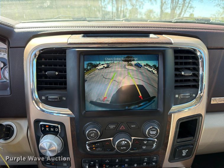 image for item DO5953 2016 RAM 1500 Crew Cab pickup truck