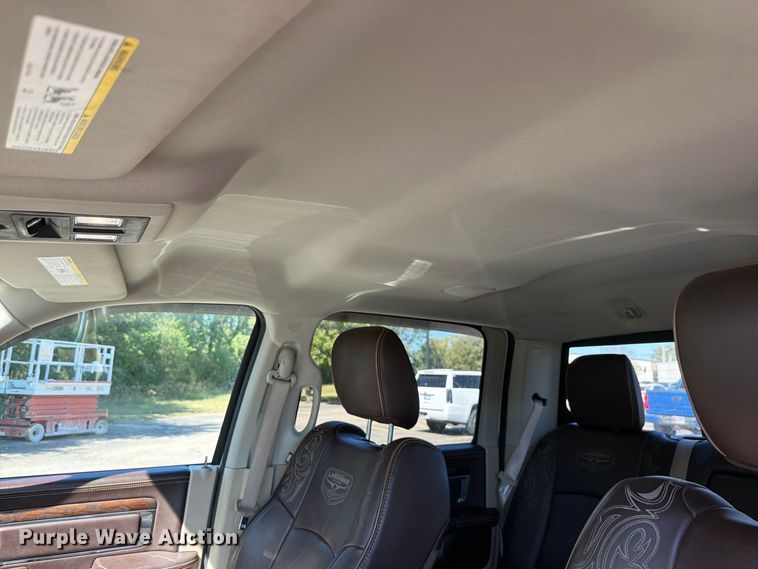 image for item DO5953 2016 RAM 1500 Crew Cab pickup truck