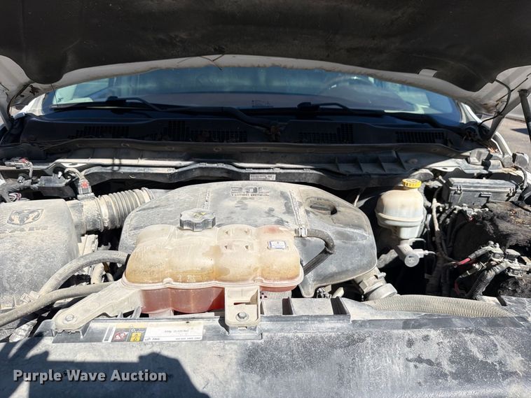 image for item DO5953 2016 RAM 1500 Crew Cab pickup truck