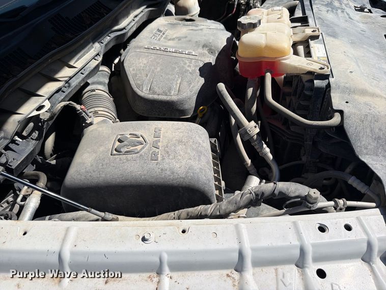 image for item DO5953 2016 RAM 1500 Crew Cab pickup truck