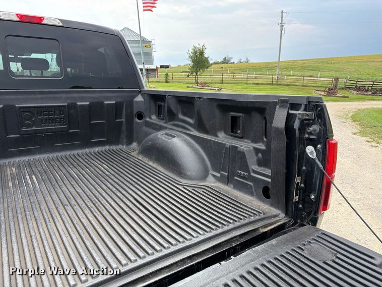 image for item DT3005 2020 Ford F150 Crew Cab pickup truck