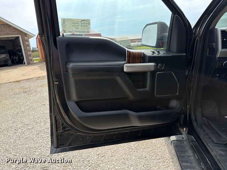 image for item DT3005 2020 Ford F150 Crew Cab pickup truck