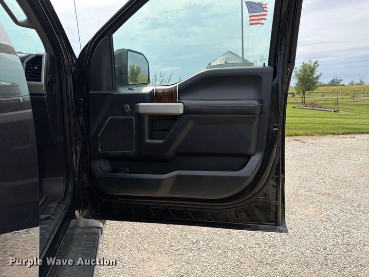 image for item DT3005 2020 Ford F150 Crew Cab pickup truck