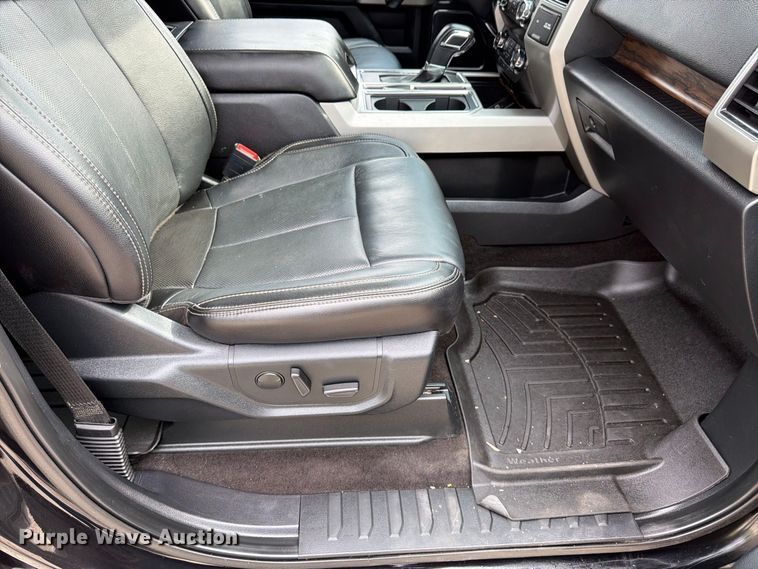 image for item DT3005 2020 Ford F150 Crew Cab pickup truck