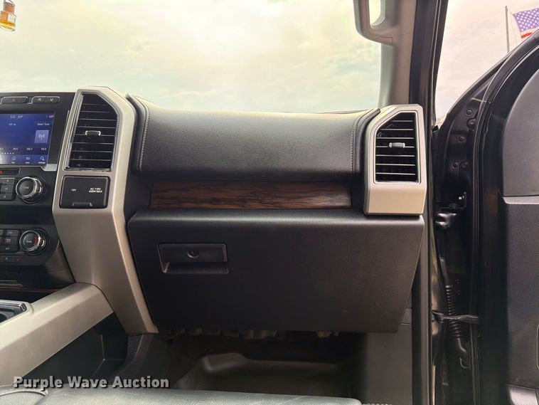 image for item DT3005 2020 Ford F150 Crew Cab pickup truck