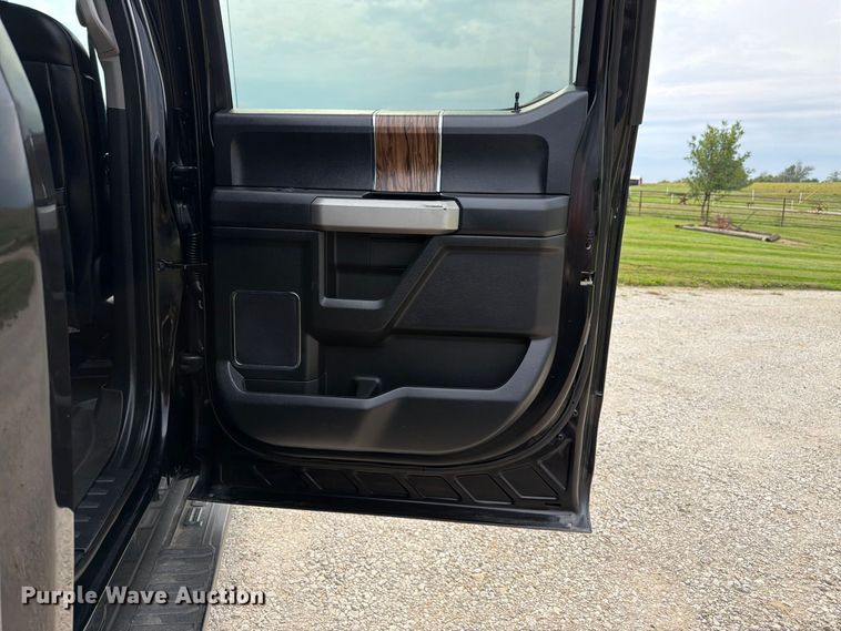 image for item DT3005 2020 Ford F150 Crew Cab pickup truck