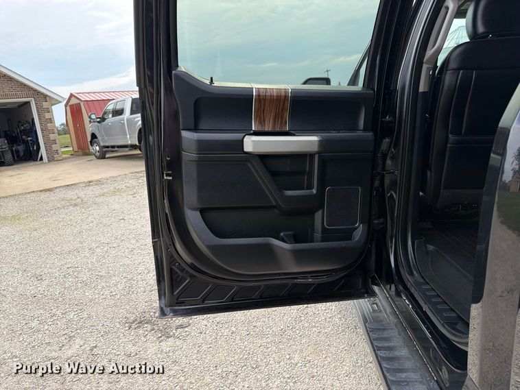 image for item DT3005 2020 Ford F150 Crew Cab pickup truck