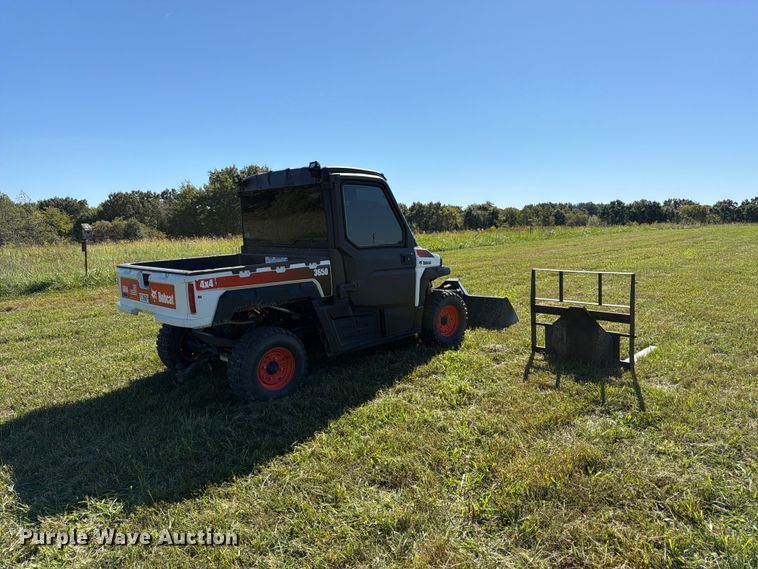 image for item DT3034 2013 Bobcat 3640 utility vehicle